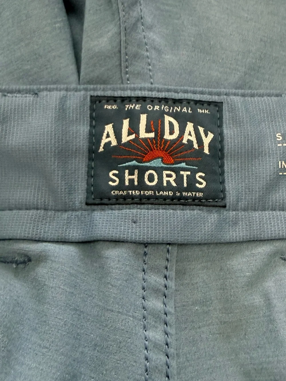 Faherty | All Day Belted Shorts | Deep Marine | Waist 38” Inseam 7”